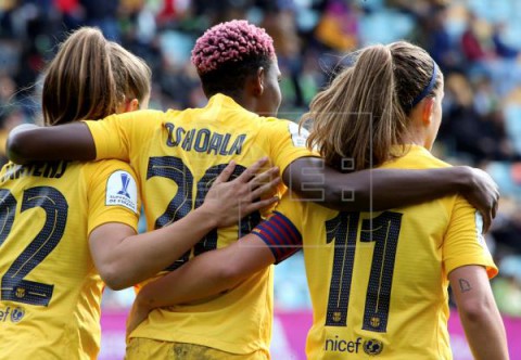 FÚTBOL SUPERCOPA FEMENINA 1-10. El Barcelona, campeón de la Supercopa tras arrollar a la Real Sociedad