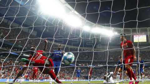 FÚTBOL SUPERCOPA: LIVERPOOL-CHELSEA 1-1. Adrián da al Liverpool su cuarta Supercopa