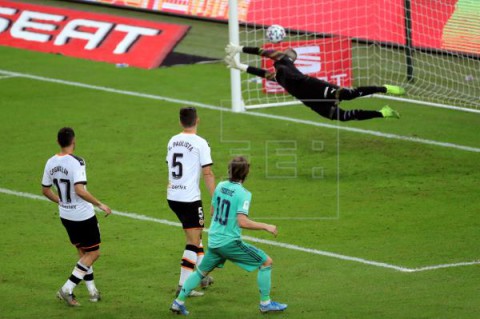 FÚTBOL SUPERCOPA VALENCIA – REAL MADRID 1-3. Isco ilumina a un gran Real Madrid en Yeda