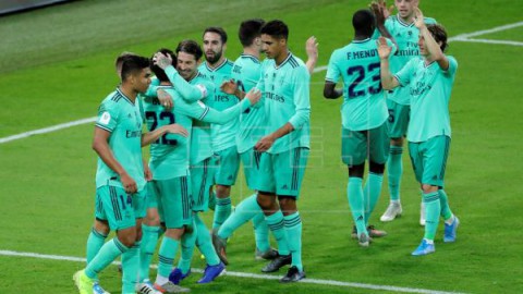 FÚTBOL SUPERCOPA: VALENCIA-REAL MADRID Kroos e Isco dan una clara ventaja al Real Madrid al descanso (0-2)