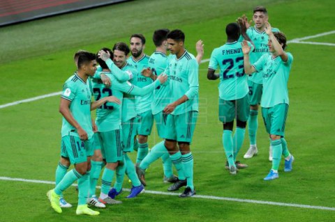 FÚTBOL SUPERCOPA: VALENCIA-REAL MADRID Kroos e Isco dan una clara ventaja al Real Madrid al descanso (0-2)