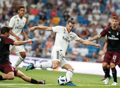 FÚTBOL TROFEO SANTIAGO BERNABÉU  – 3-1. Bale lidera al Real Madrid ante el Milan a cuatro días de la Supercopa