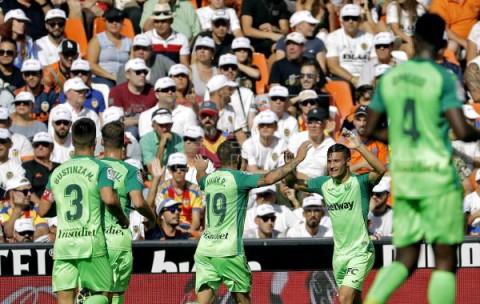 FÚTBOL VALENCIA-LEGANÉS 1-1. Un Valencia incapaz no puede con la defensa del Leganés