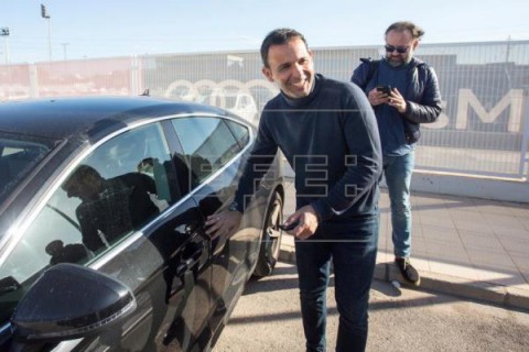 FÚTBOL VILLARREAL El Villarreal recupera a Calleja como entrenador cincuenta días después