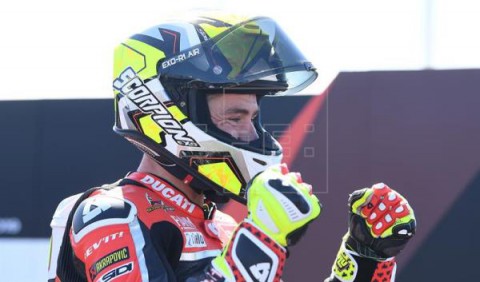 MOTOCICLISMO MUNDIAL SBK Álvaro Bautista de convierte en rey de Superbikes en su primera carrera