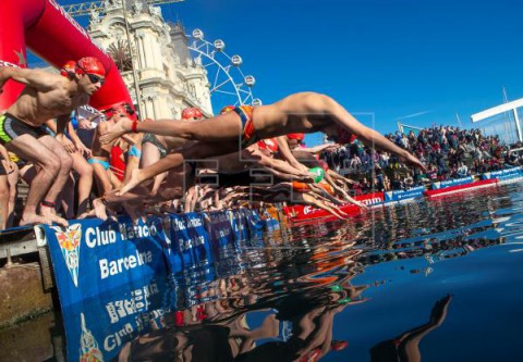 NATACIÓN AGUAS ABIERTAS COPA NADAL Guillem Pujol y Laura Rodríguez repiten victoria en la Copa Nadal