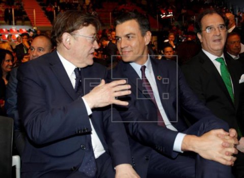 PRENSA DEPORTIVA Sánchez dice que los deportistas son un `ejemplo` y `embajadores de valores`