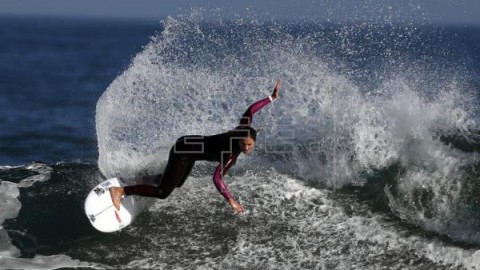 SURF CORONAVIRUS Leti Canales, tras su vuelta al agua: `las primeras olas han sido una locura`