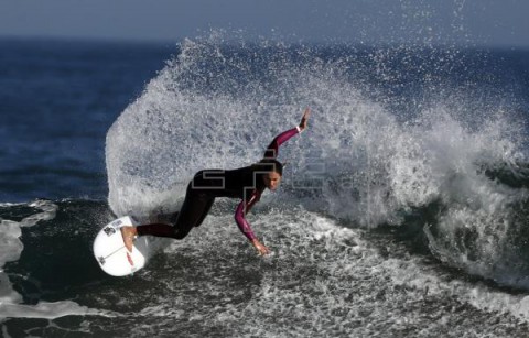 SURF CORONAVIRUS Leti Canales, tras su vuelta al agua: `las primeras olas han sido una locura`