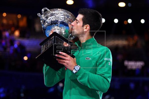 TENIS ABIERTO AUSTRALIA Djokovic resucita, gana por octava vez en Australia y recupera el número uno