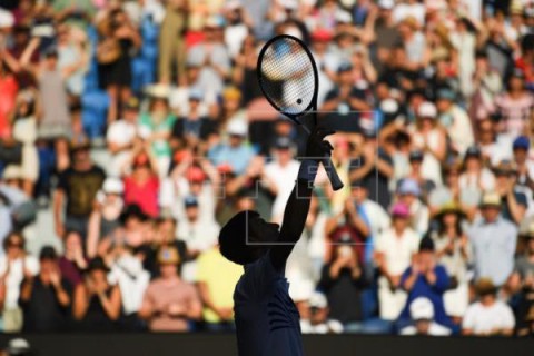 TENIS ABIERTO DE AUSTRALIA Djokovic cede un set y Zverev se pone las pilas para estar en octavos