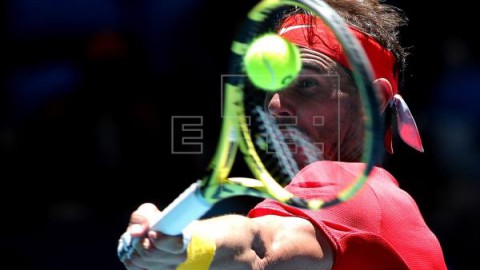 TENIS COPA ATP Nadal sufre ante Nishioka para meter a España en los cuartos de la Copa ATP