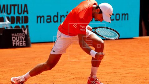 TENIS MADRID Djokovic mantiene su récord contra Chardy