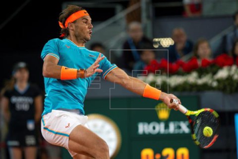 TENIS MADRID Tsitsipas vence a Nadal por primera vez y disputará la final contra Djokovic