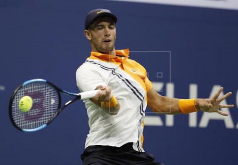TENIS SHANGHÁI  Coric elimina a Federer y jugará la final de Shanghái contra Djokovic