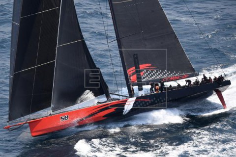 VELA ROLEX SIDNEY HOBART El Súper Maxi `Comanche` de Jim Cooney lidera la flota a velocidad de vértigo